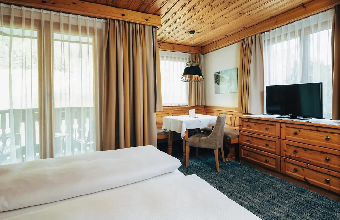 Wellnesshotel Engadin-1