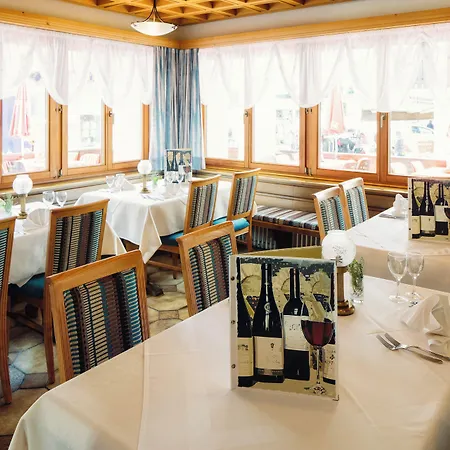 Wellnesshotel Engadin-2